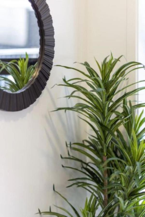 Serenity In The Centre: 2 Bed 2 Bath Christchurch Esterno foto